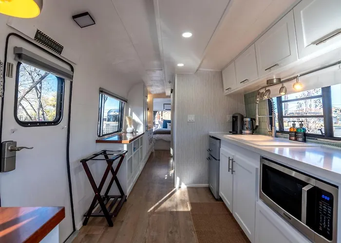 Pet-friendly Airstream Near Whiskey Row In Az Holiday home *