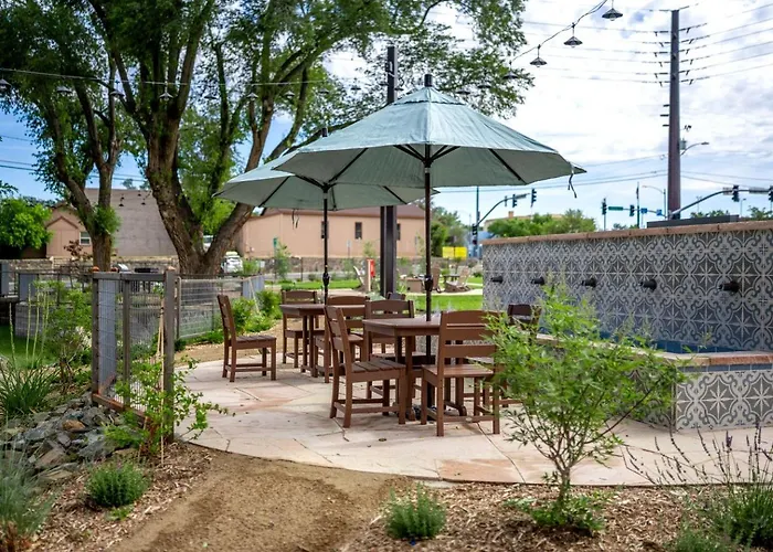 Pet-friendly Airstream Near Whiskey Row In Az Holiday home *
